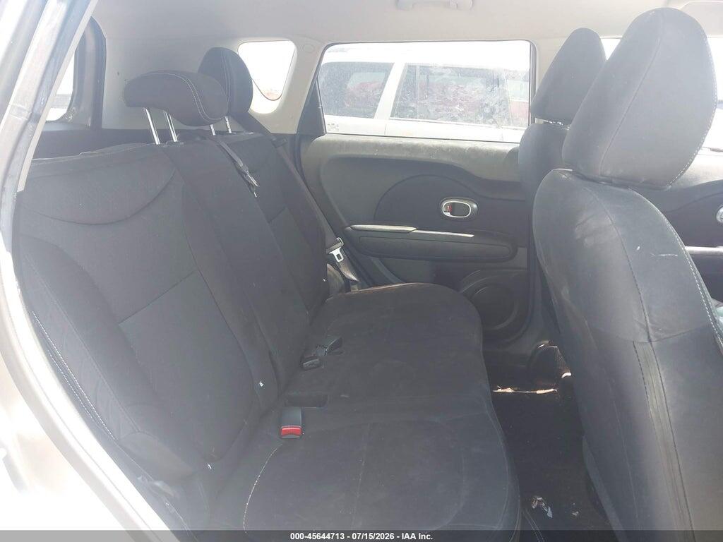KNDJN2A25F7225757 2015 KIA SOUL photo no. 8