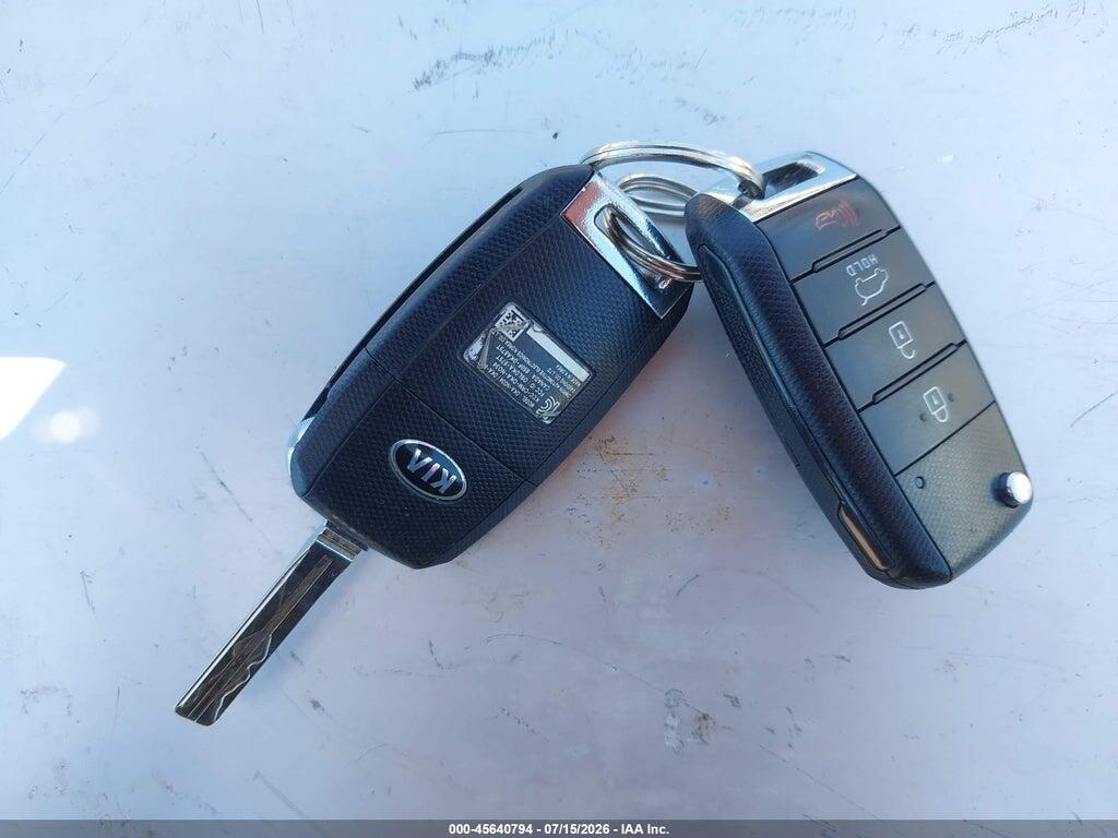 KNDJP3A57F7213247 2015 KIA SOUL photo no. 11