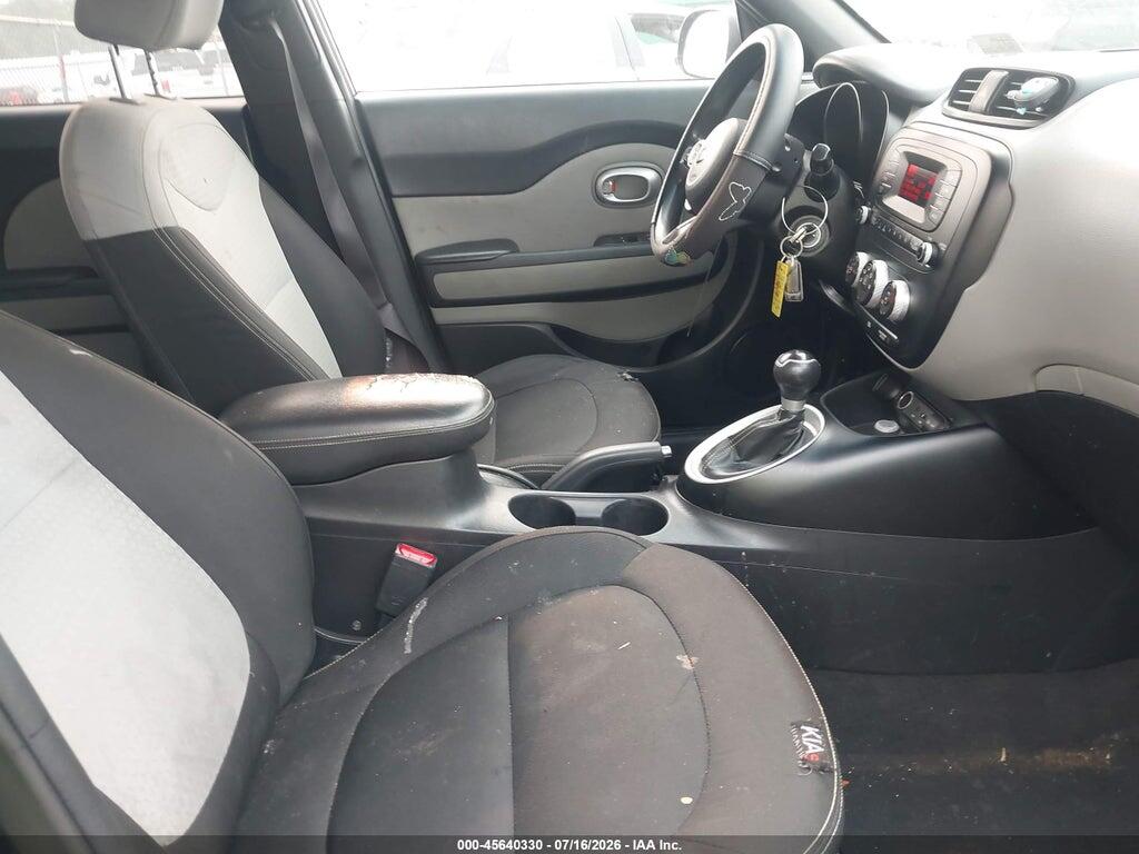 KNDJP3A52F7114447 2015 KIA SOUL photo no. 5