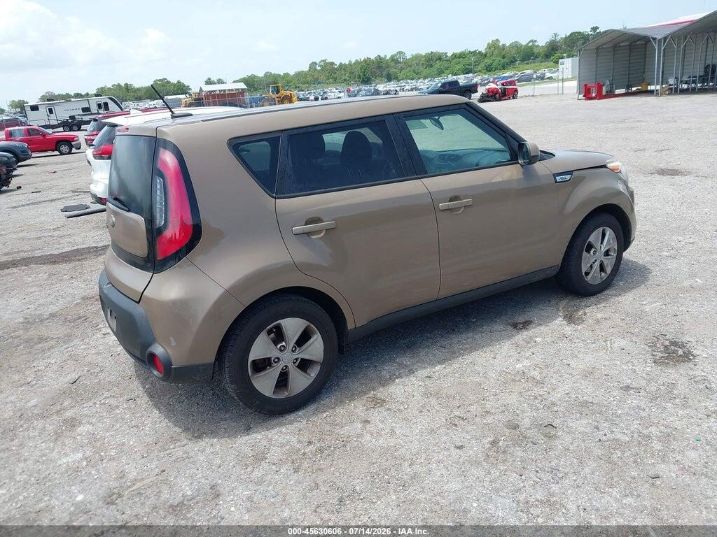 KNDJN2A24F7164241 2015 KIA SOUL photo no. 4