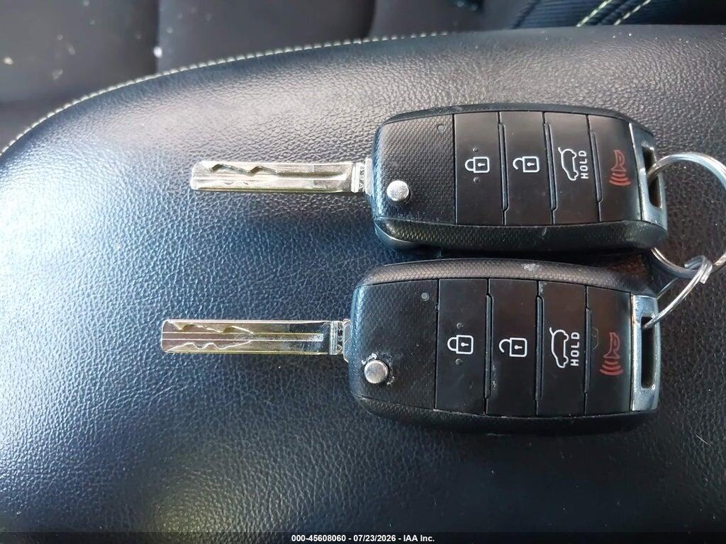 KNDJP3A53F7791605 2015 KIA SOUL photo no. 11