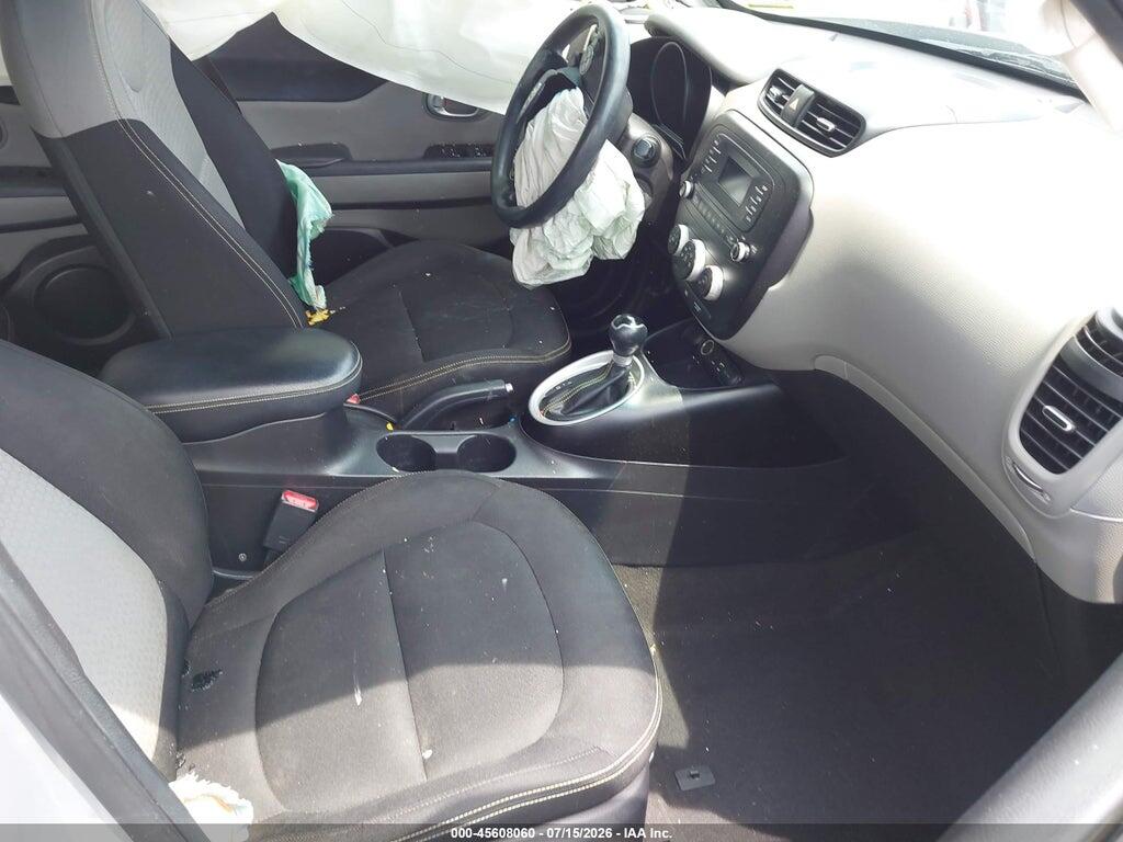 KNDJP3A53F7791605 2015 KIA SOUL photo no. 5