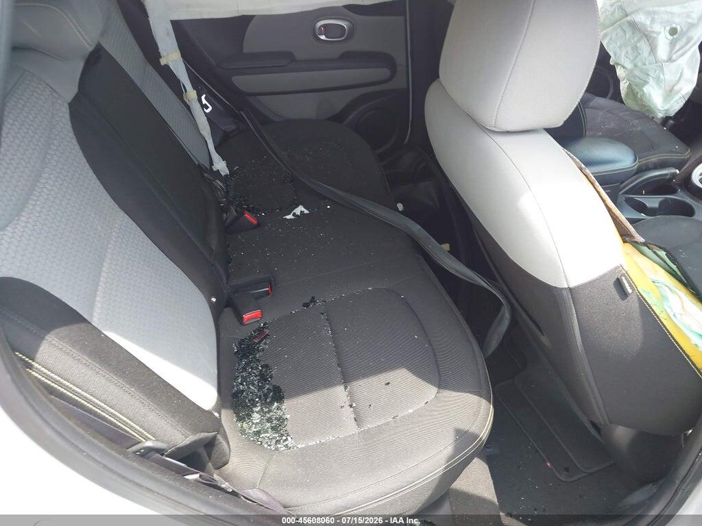 KNDJP3A53F7791605 2015 KIA SOUL photo no. 8