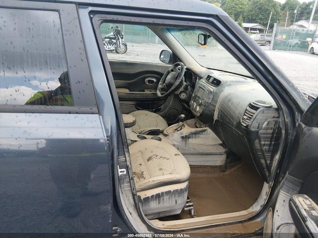 KNDJX3A54F7207678 2015 KIA SOUL photo no. 5
