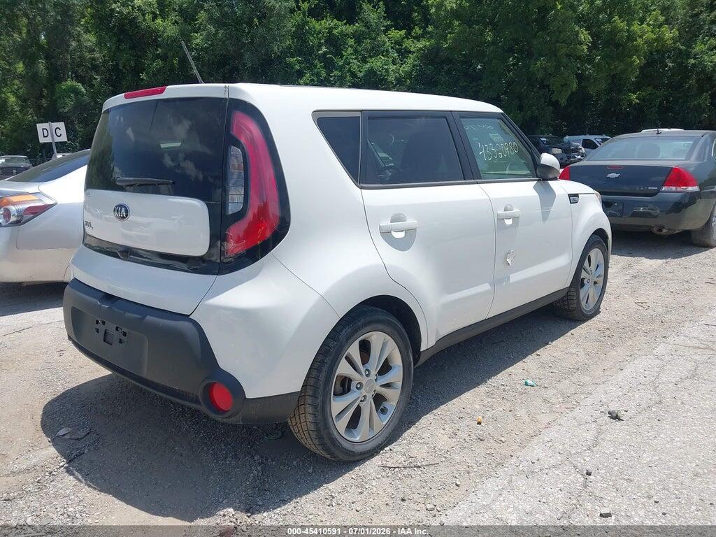 KNDJP3A58F7143063 2015 KIA SOUL photo no. 4