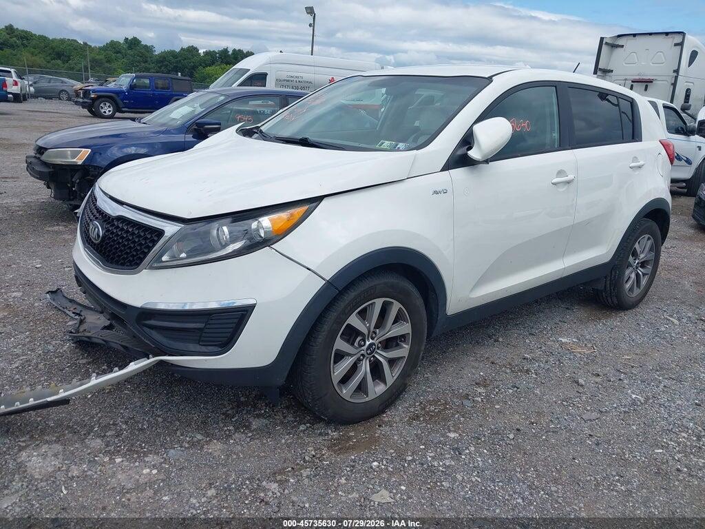 KNDPBCAC9F7766294 2015 KIA SPORTAGE photo no. 2