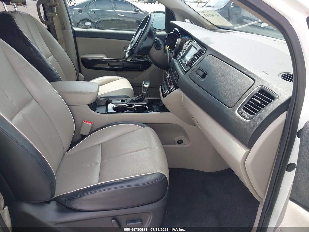 KNDMC5C11L6597607 2020 KIA SEDONA photo no. 5