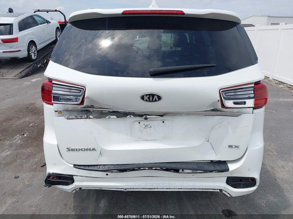KNDMC5C11L6597607 2020 KIA SEDONA photo no. 6