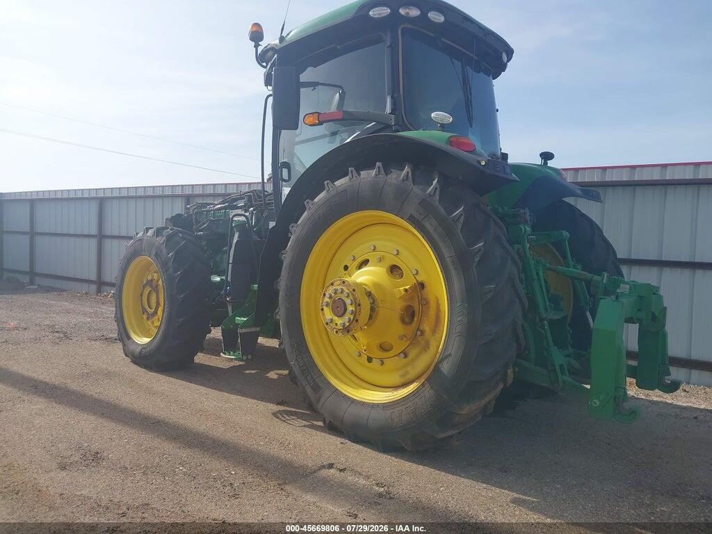 1RW8370RAKD142633 2019 JOHN DEERE TRACTOR photo no. 3