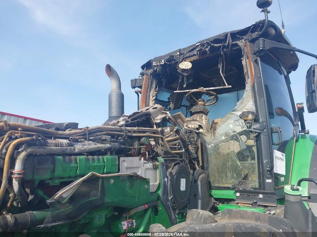 1RW8370RAKD142633 2019 JOHN DEERE TRACTOR photo no. 6