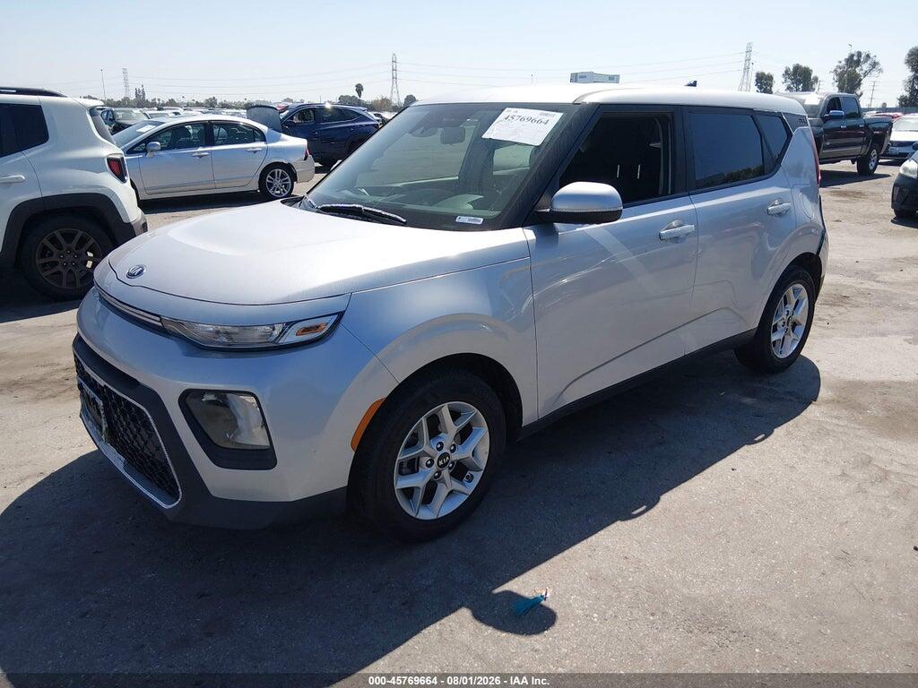 KNDJ23AU2L7028041 2020 KIA SOUL photo no. 2