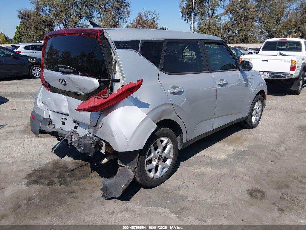 KNDJ23AU2L7028041 2020 KIA SOUL photo no. 4
