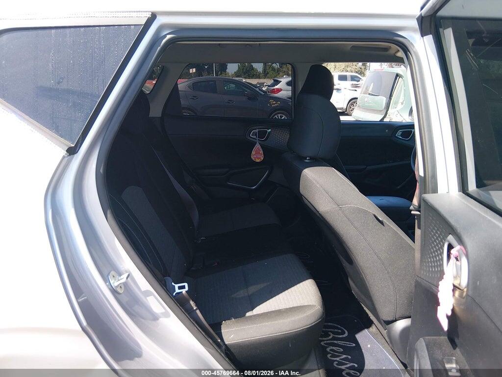 KNDJ23AU2L7028041 2020 KIA SOUL photo no. 8