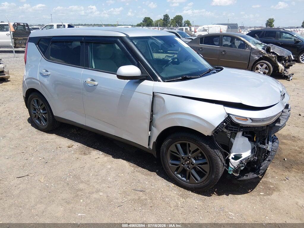 KNDJ33AU0L7102697 2020 KIA SOUL photo no. 1
