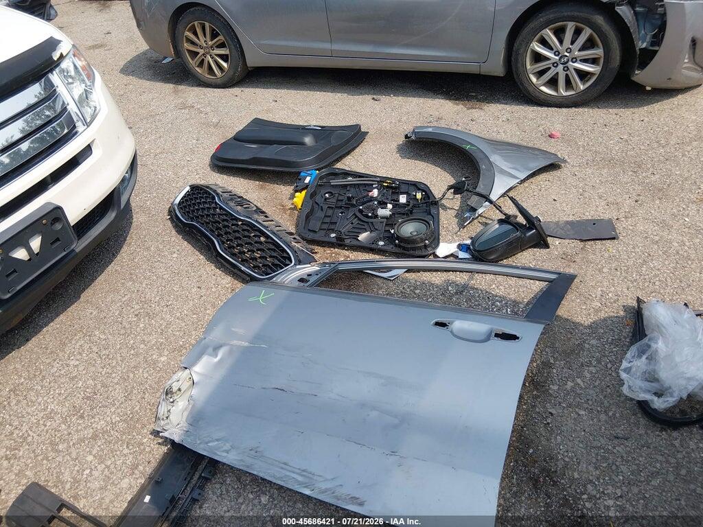 KNDPM3AC8L7704911 2020 KIA SPORTAGE photo no. 12