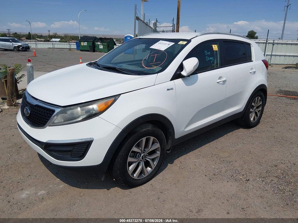 KNDPBCAC4F7710408 2015 KIA SPORTAGE photo no. 2