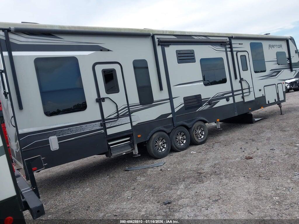 4YDF42535KR800169 2019 KEYSTONE RAPTOR TRAVEL TRAILER photo no. 4