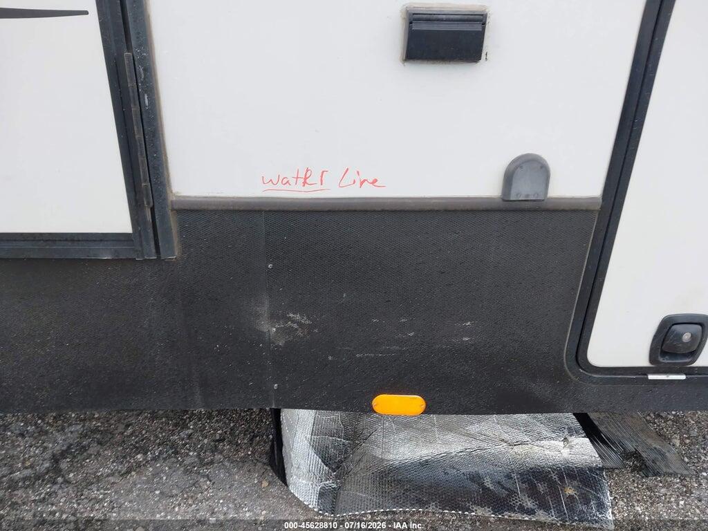 4YDF42535KR800169 2019 KEYSTONE RAPTOR TRAVEL TRAILER photo no. 6