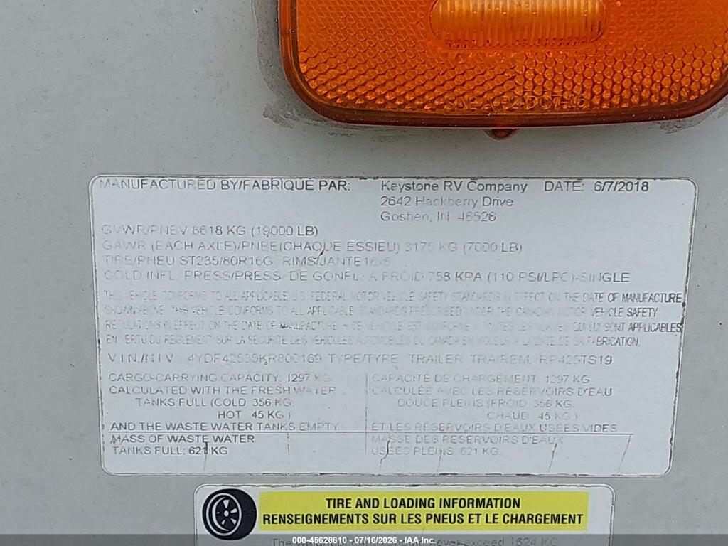4YDF42535KR800169 2019 KEYSTONE RAPTOR TRAVEL TRAILER photo no. 9