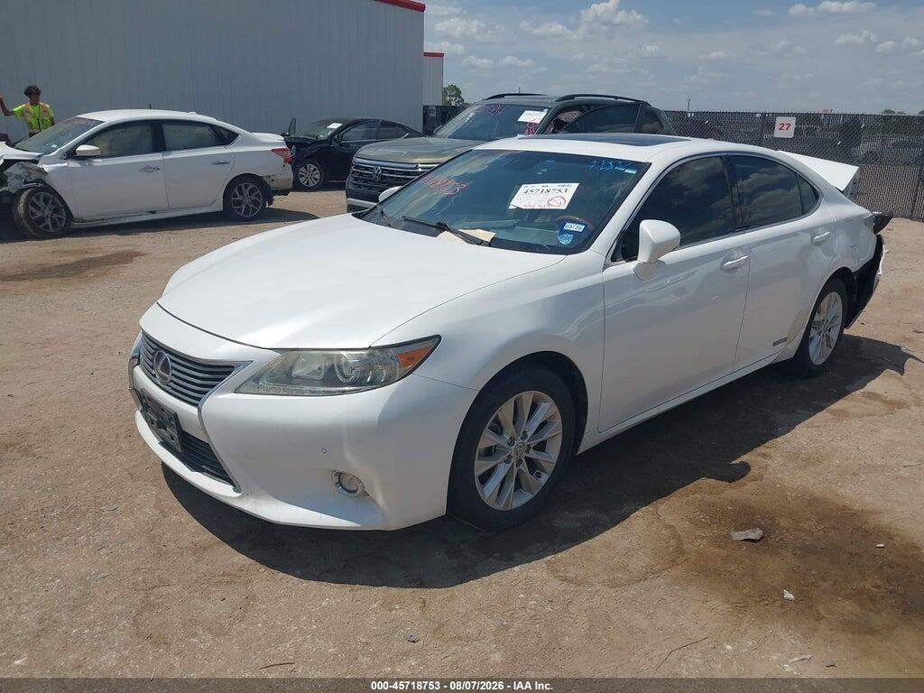 JTHBW1GG6F2083350 2015 LEXUS ES 300H photo no. 2