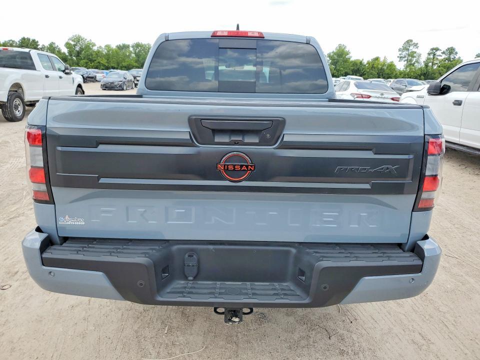 2025 NISSAN FRONTIER PRO-4X — Фото 6 из 12