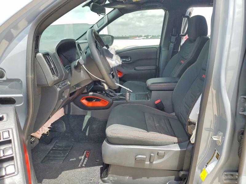 2025 NISSAN FRONTIER PRO-4X — Фото 7 из 12