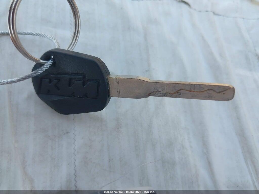 MD2JPC409LC018084 2020 KTM 200 photo no. 11