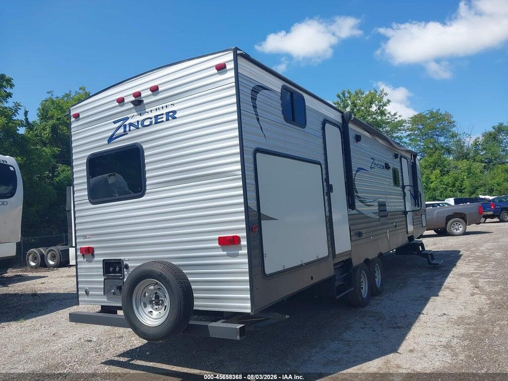 4YDT32820JS371068 2018 KEYSTONE CROSSROADS ZINGER SE photo no. 4