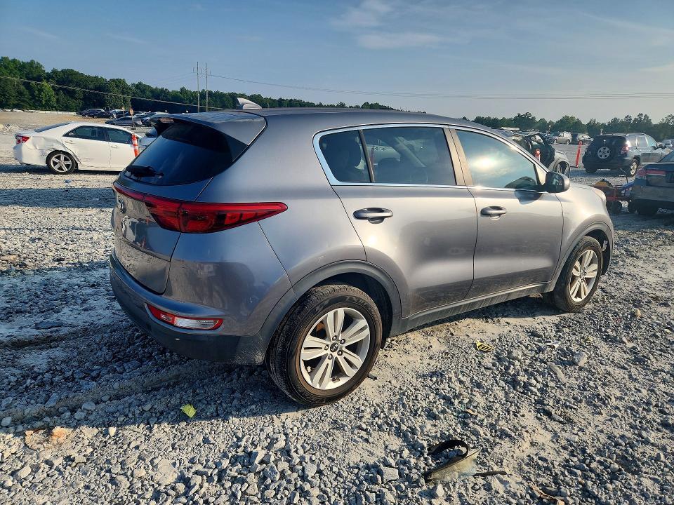 2017 KIA SPORTAGE LX — Фото 3 из 13