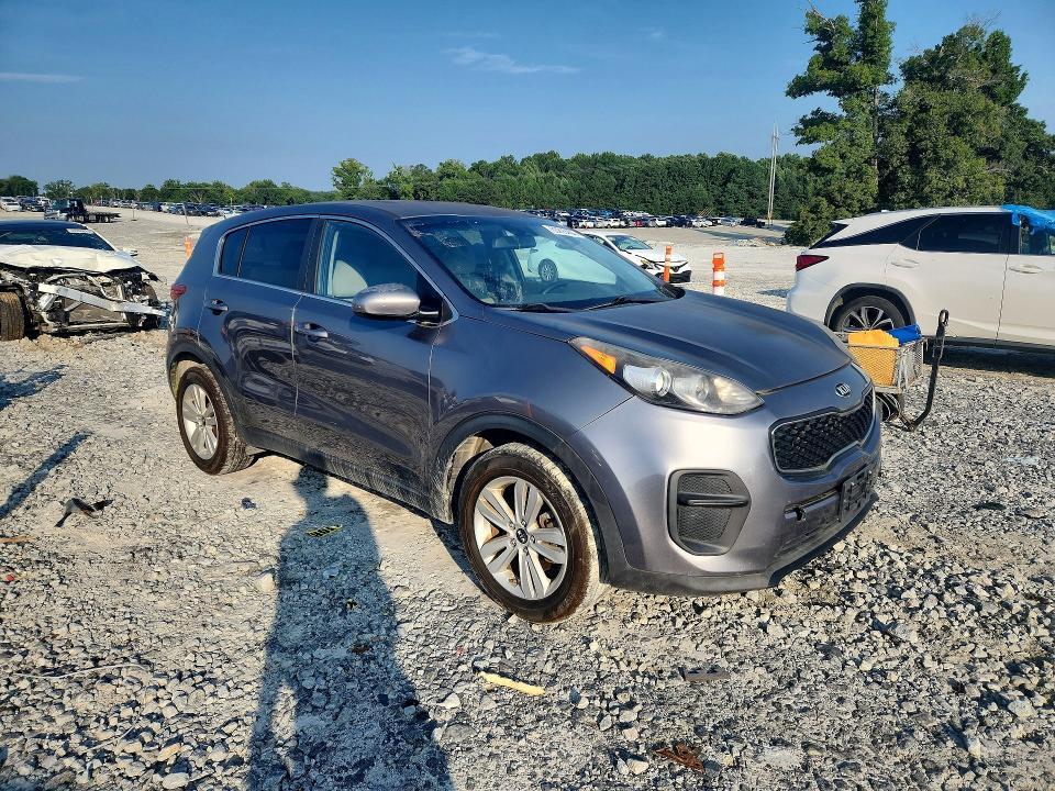 2017 KIA SPORTAGE LX — Фото 4 из 13