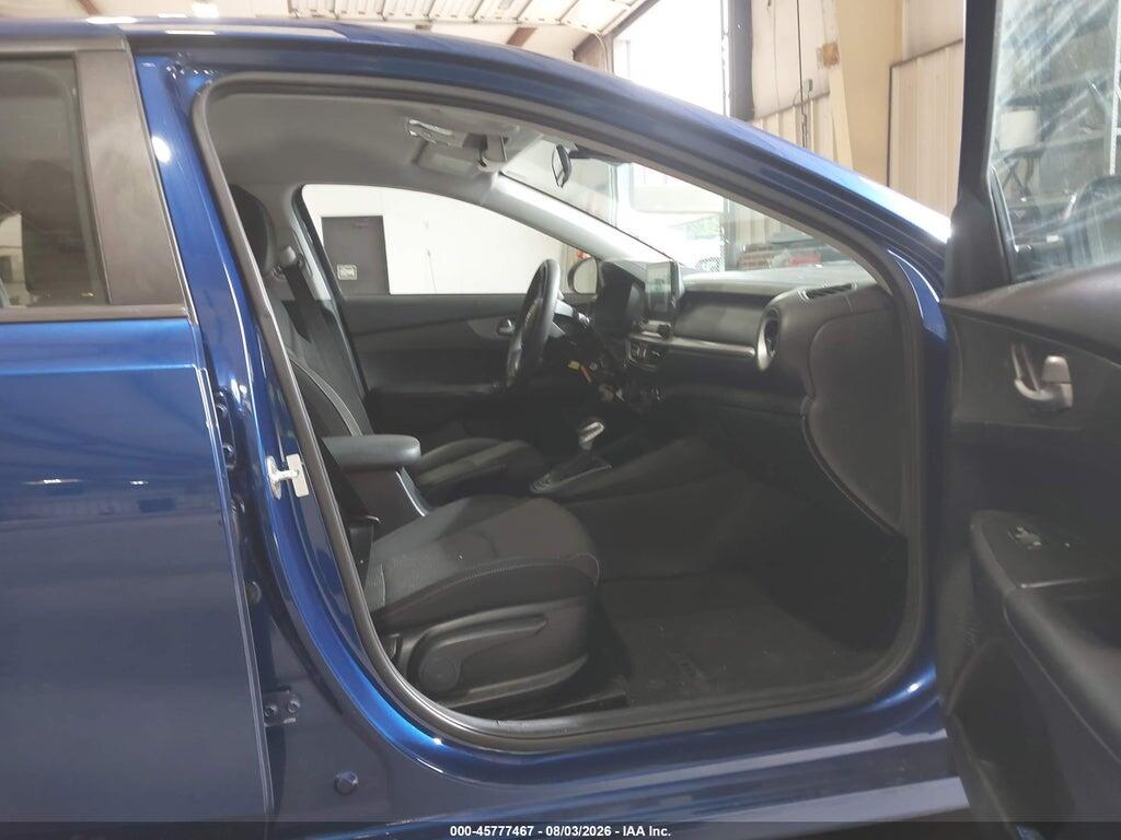 3KPF24AD6KE027484 2019 KIA FORTE photo no. 5