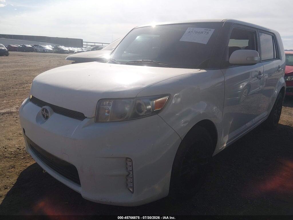 JTLZE4FE8DJ041645 2013 SCION XB photo no. 2