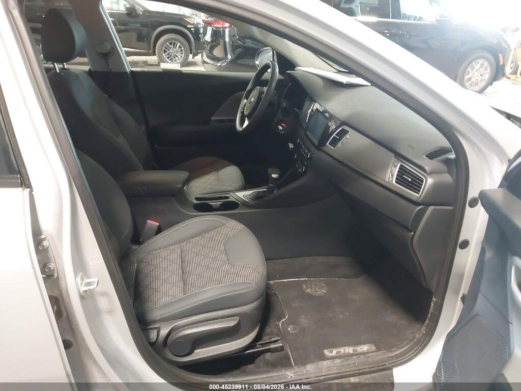 KNDCB3LC4K5218964 2019 KIA NIRO photo no. 5