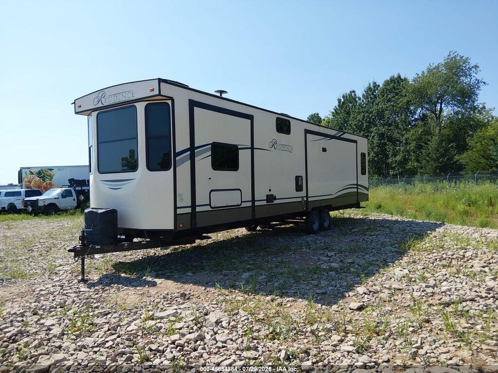 4YDT40124JW160265 2018 KEYSTONE RV KEYSTONE photo no. 2