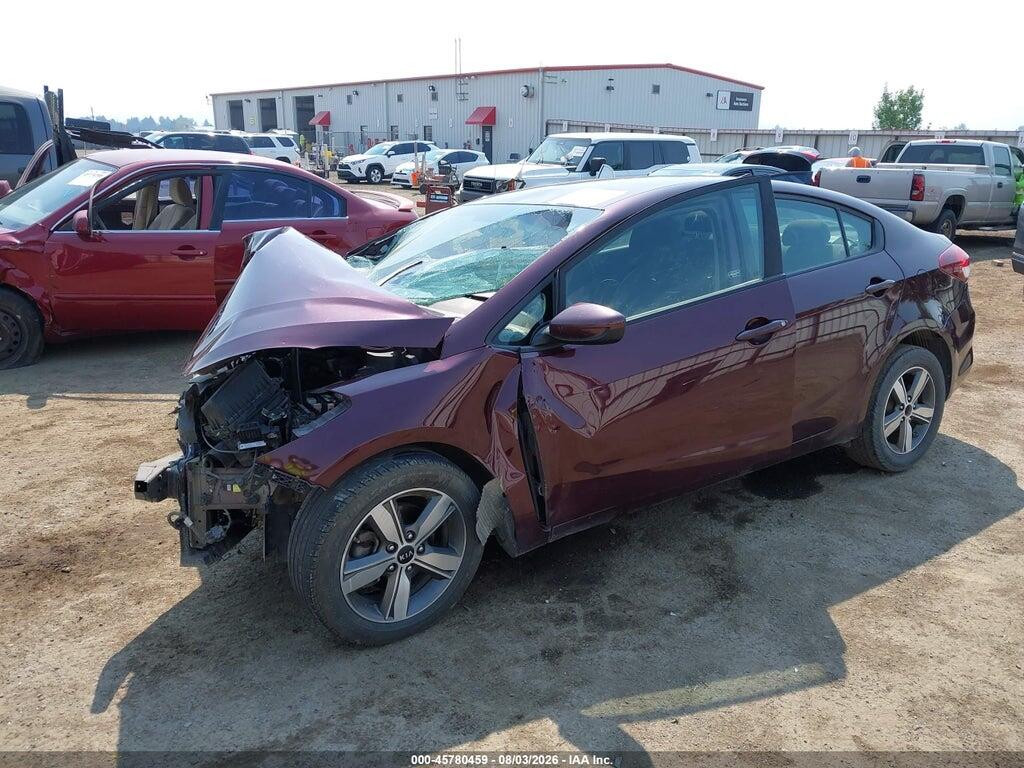 3KPFL4A77JE170675 2018 KIA FORTE photo no. 2