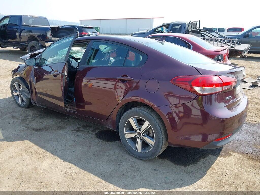 3KPFL4A77JE170675 2018 KIA FORTE photo no. 3