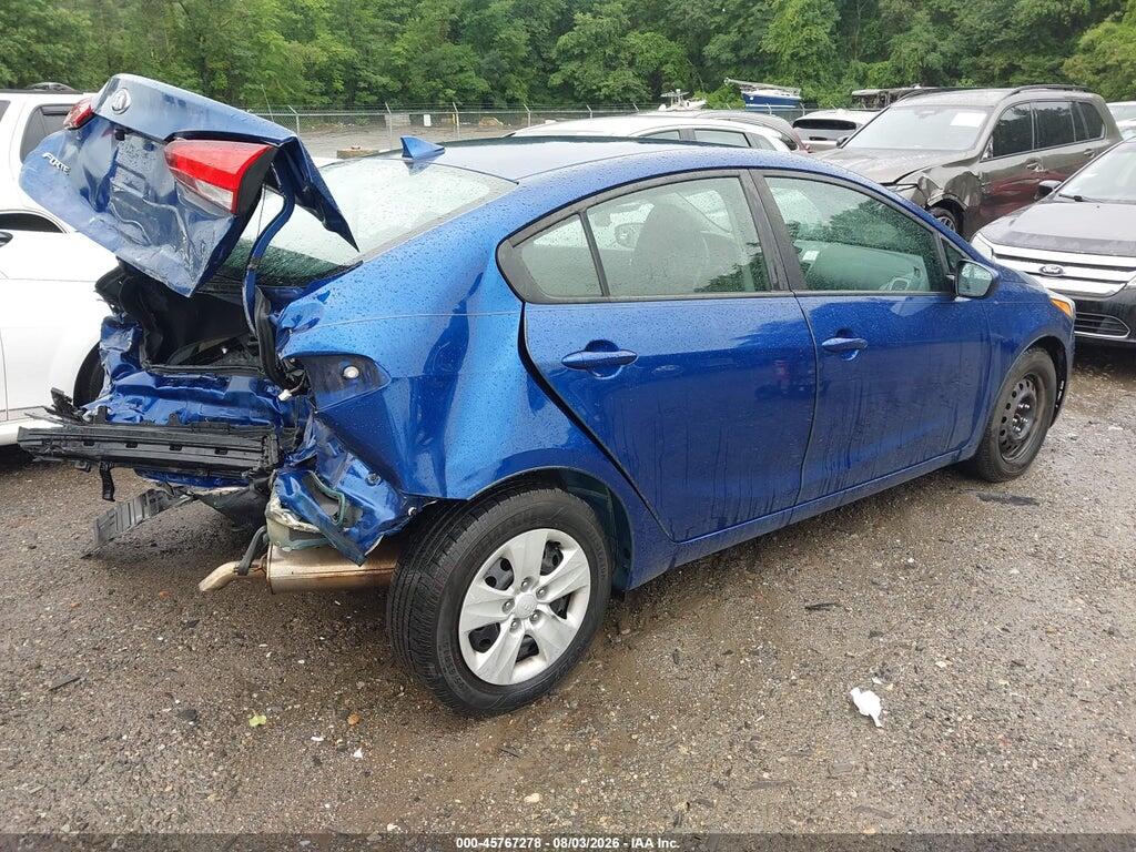 3KPFK4A71JE226788 2018 KIA FORTE photo no. 4