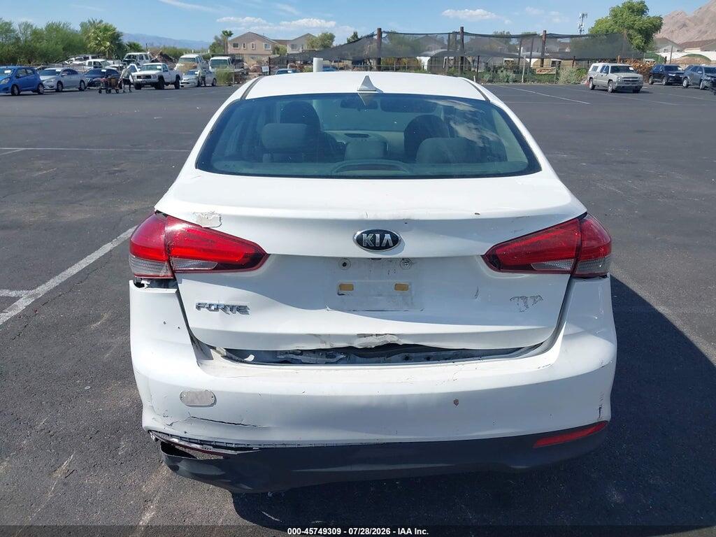 3KPFL4A76JE235533 2018 KIA FORTE photo no. 6