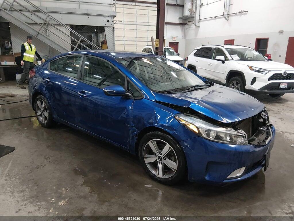 3KPFL4A77JE213895 2018 KIA FORTE photo no. 1