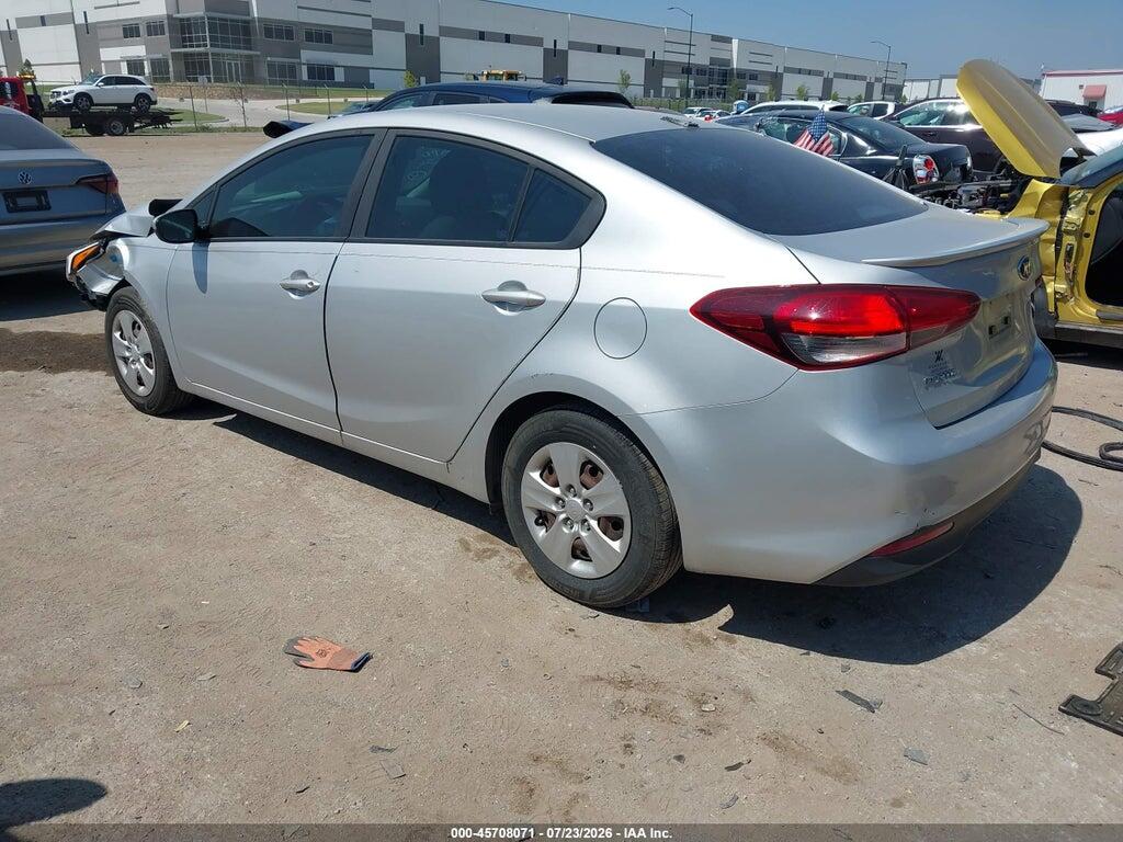 3KPFK4A72JE181683 2018 KIA FORTE photo no. 3