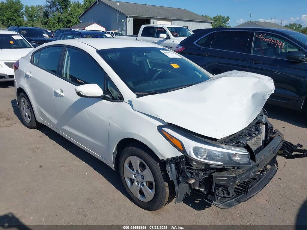 3KPFK4A74JE241589 2018 KIA FORTE photo no. 1