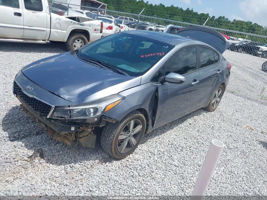 3KPFL4A79JE174243 2018 KIA FORTE photo no. 2