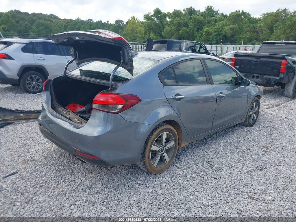 3KPFL4A79JE174243 2018 KIA FORTE photo no. 4
