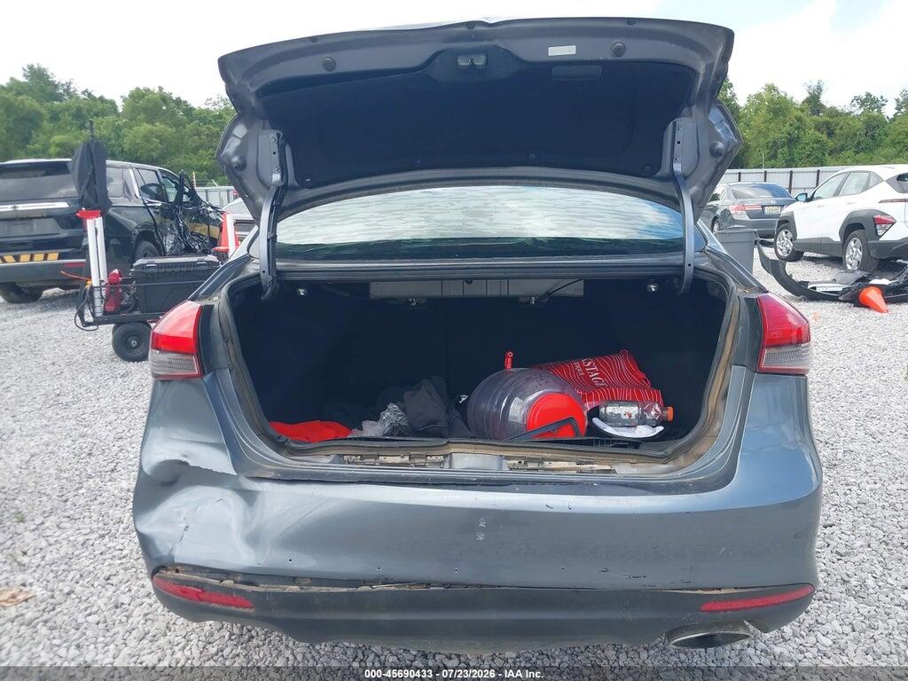 3KPFL4A79JE174243 2018 KIA FORTE photo no. 6