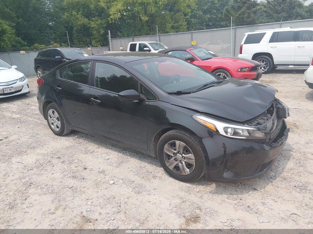 3KPFK4A75JE267151 2018 KIA FORTE photo no. 1