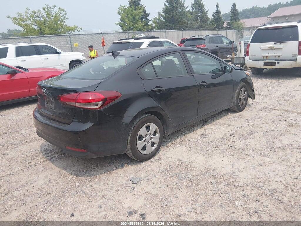 3KPFK4A75JE267151 2018 KIA FORTE photo no. 4