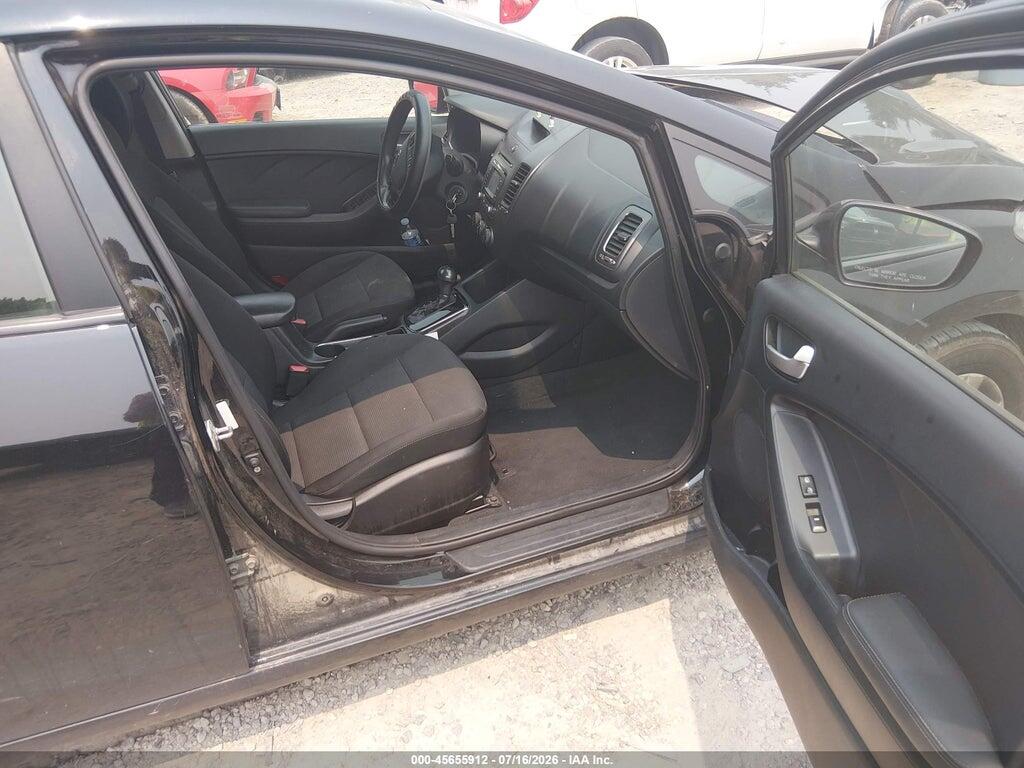 3KPFK4A75JE267151 2018 KIA FORTE photo no. 5