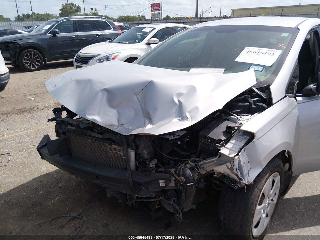 3KPFK4A77JE200180 2018 KIA FORTE photo no. 6