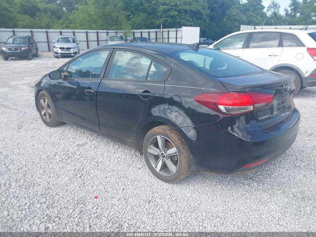 3KPFL4A77JE221866 2018 KIA FORTE photo no. 3