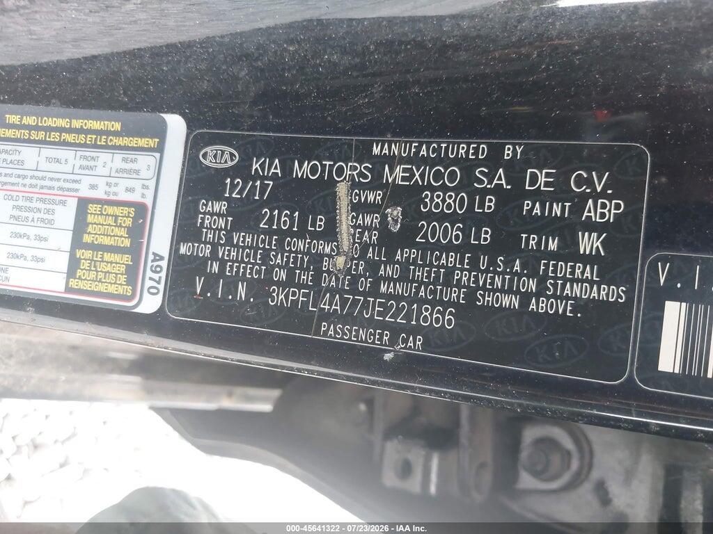 3KPFL4A77JE221866 2018 KIA FORTE photo no. 9